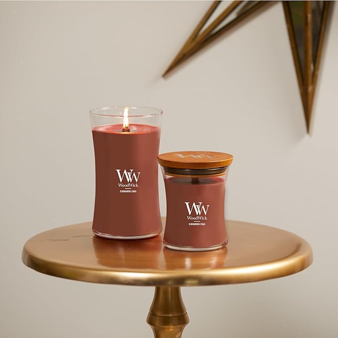 Jar Candle with Cinnamon Chai Scent, Hourglass Shape and Wooden Lid