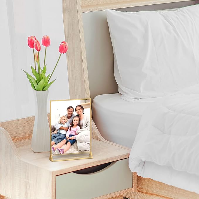 NIUBEE 6Pack 4 x 6 Clear Acrylic Sign Holder with Gold Borders and Vertical Stand, Double Sided Table Menu Holders Picture Frames for Wedding Table Numbers, Restaurant Signs, Photos and Art Display