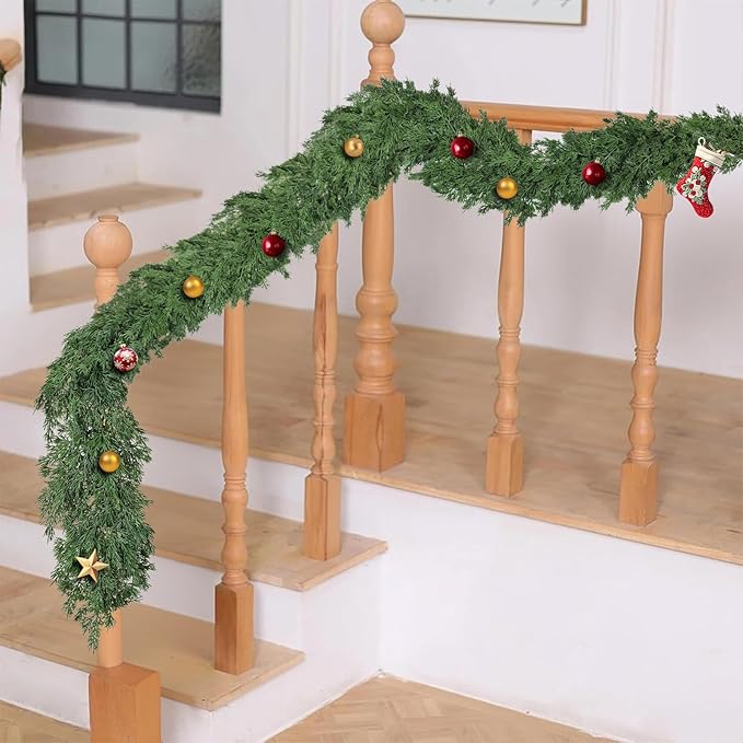 Faux Pine Garland, 16 Ft Green, 406 Sprigs, PE Material