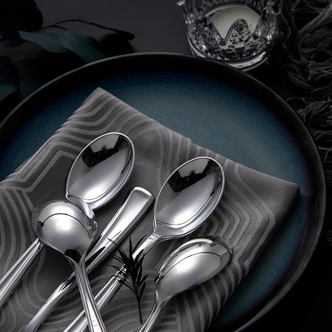 Silver Plastic Spoons, 200 Count Heavy-Duty Disposable Dessert Spoons