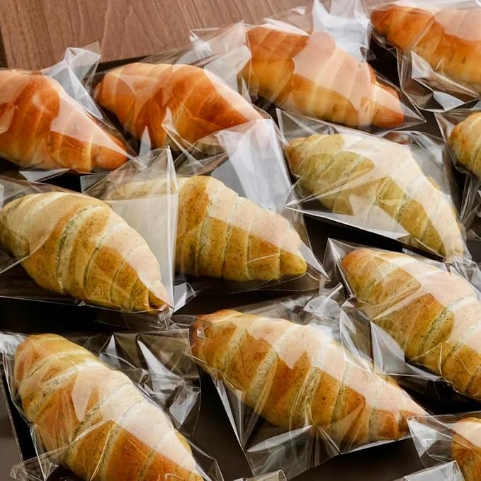 PigPotParty 6"x9" Cellophane Cookie Bags Self Sealing, 200 Pcs Clear Plastic Treat Individual Cookie Bags with seal, Perfect for Goodies, Party Favors, Snacks, Gift Wrapping