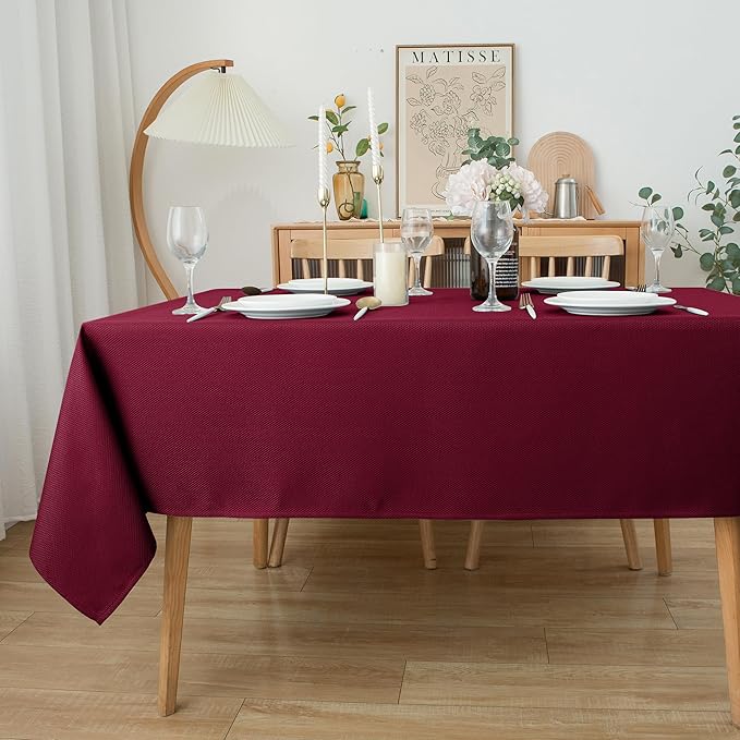 Biscaynebay Textured Fabric Christmas Rectangle Tablecloths 70x108 Inches Rectangular, Burgundy Water Resistant Spill Proof Tablecloths for Dining, Kitchen, Wedding and Parties, Machine Washable