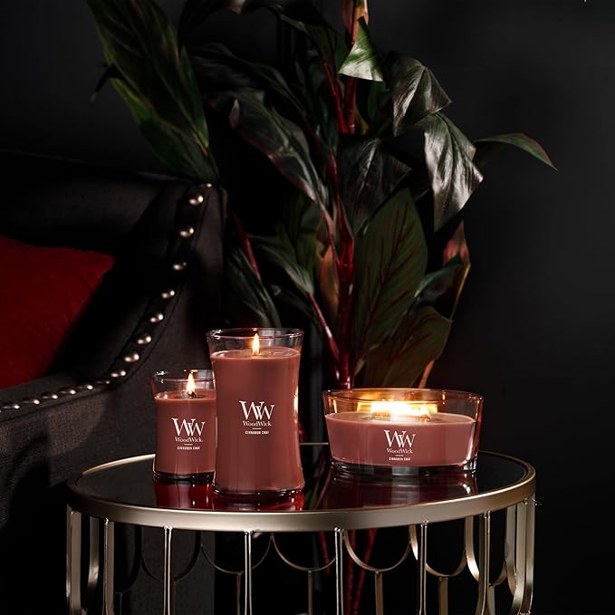 Jar Candle with Cinnamon Chai Scent, Red, 610 g
