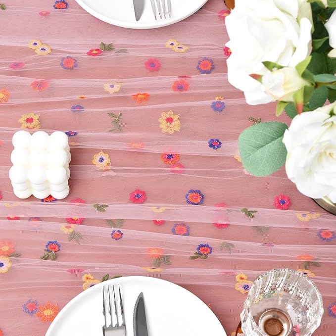 Joanlody 3pcs Blushing Pink Embroidery Daisy Fall Thanksgiving Table Runner Florals Seasonal Tulle Table Runner Holiday Kitchen Dining Table Decoration for Home Party Indoor