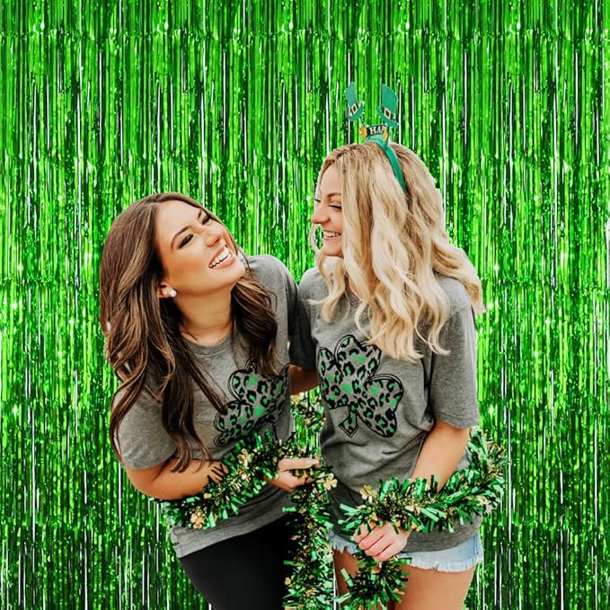 GOER 6.4 ft x 9.8 ft Metallic Tinsel Foil Fringe Curtains,Pack of 2 Party Streamer Backdrop for St. Patrick's Day,Birthday,Graduation,New Year Eve Decorations Christmas Wedding Decor (Green)