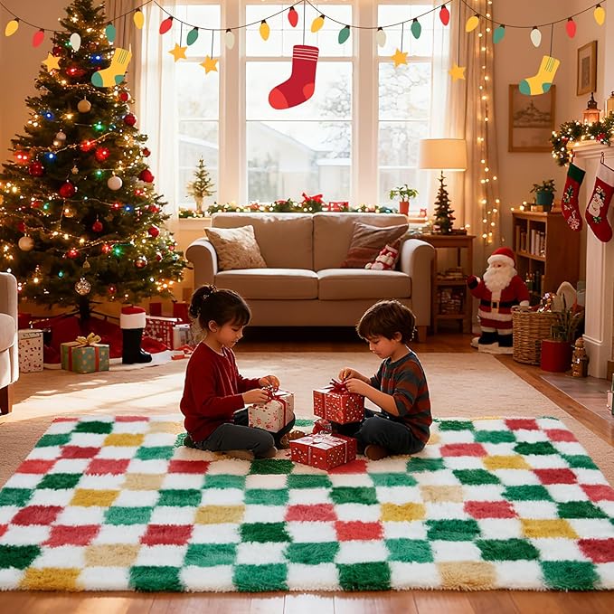 Area Rug 6x9 Plaid Holiday Rug in Red, Green, White and Gold